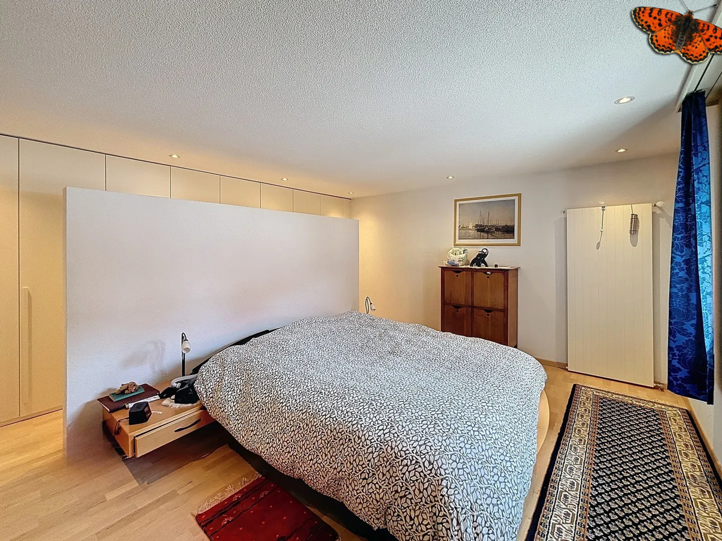 Spacious detached villa for sale! - Photo 3 of 17