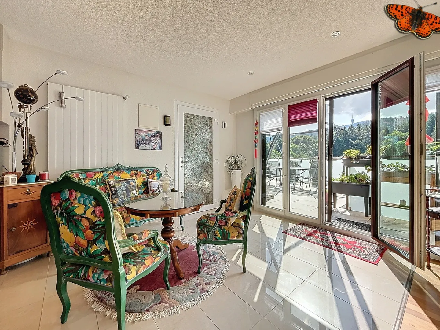 Spacious detached villa for sale! - Photo 8 of 17