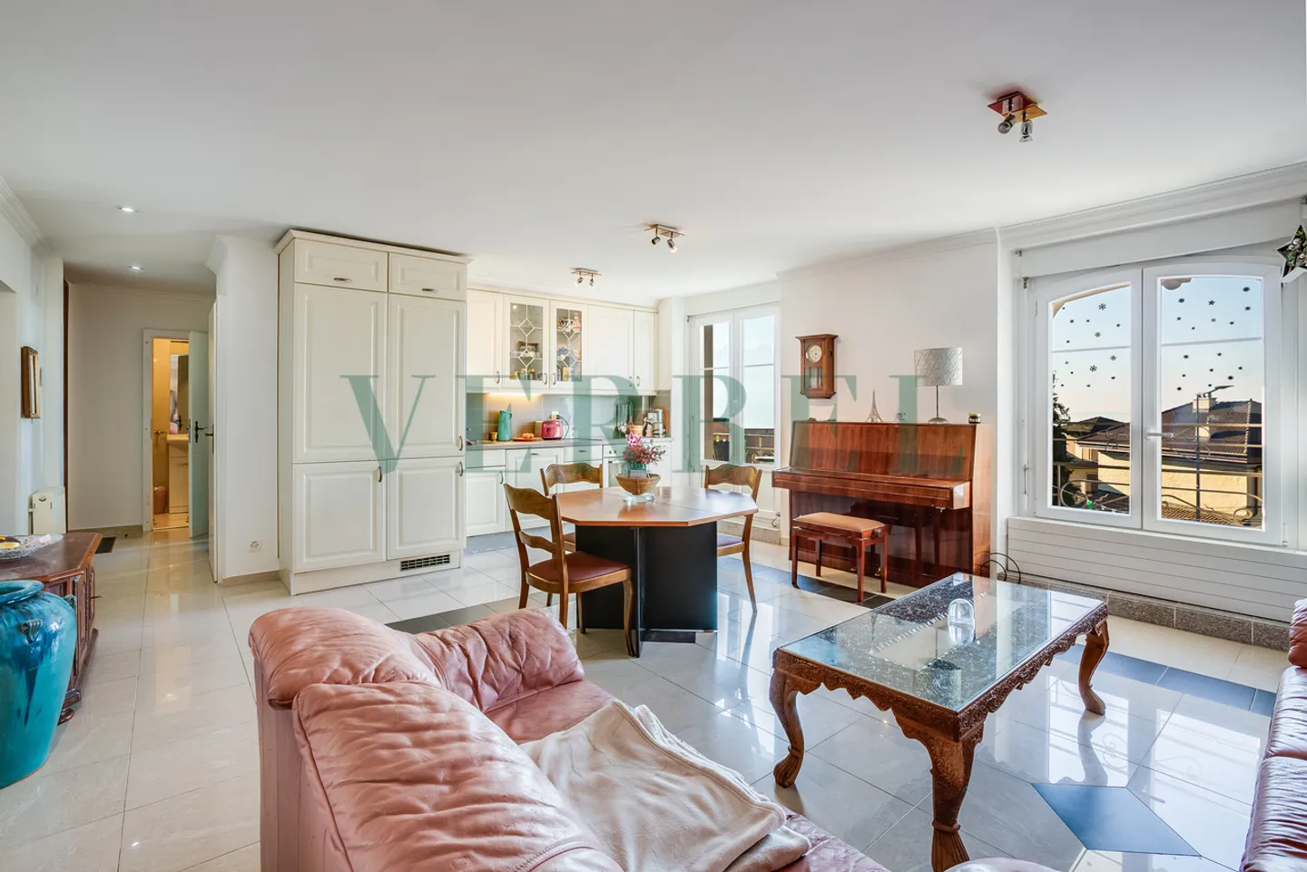 Appartamento in vendita - Foto 1 di 11