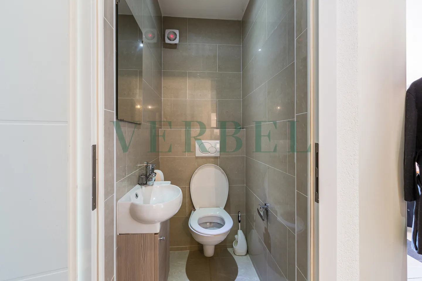 Appartamento in vendita - Foto 8 di 11