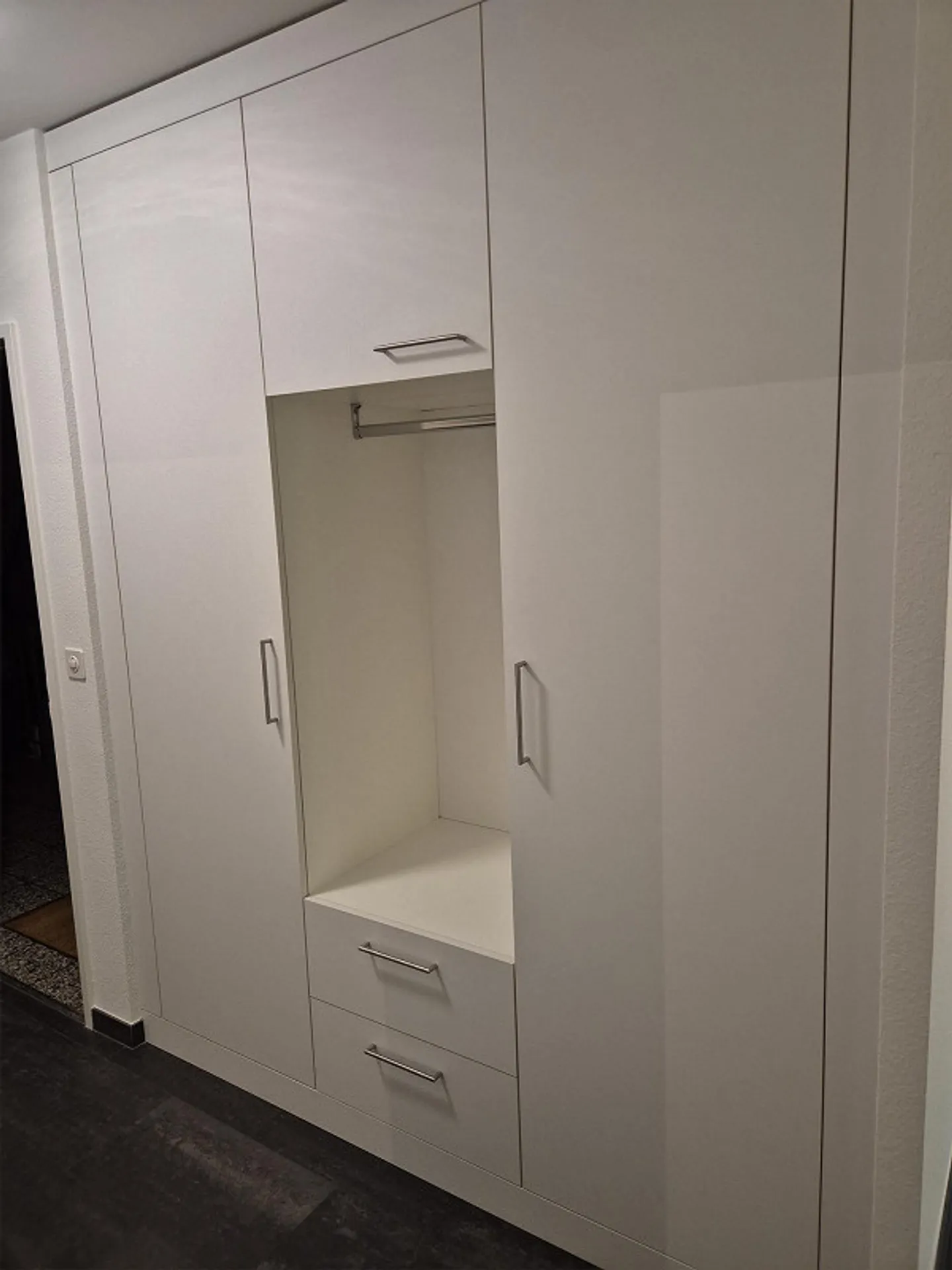 Belle, moderne appartement de 4,5 pièces avec ascenseur à Pratteln - Photo 9 sur 11