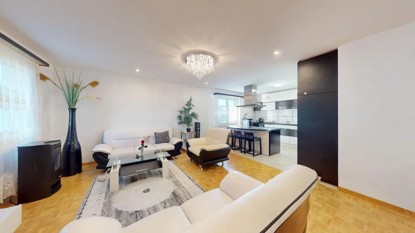 UNA CASA PIENA DI POTENZIALE E OPPORTUNITÀ - Foto 2 di 7