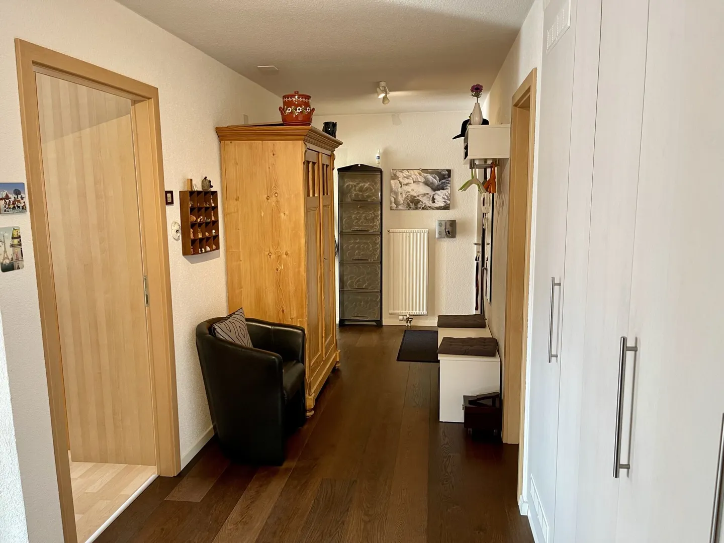 Charming 4.5-room attic apartment in Urtenen-Schönbühl including parking space - Photo 5 of 13