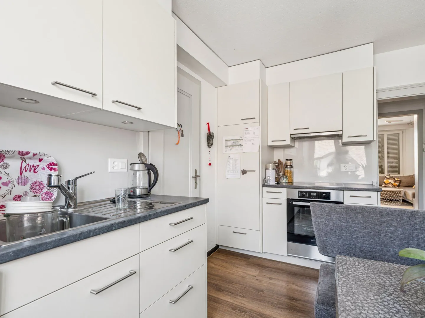Multi-family house with commercial premises, garages - Versatile investment property with development potential. - Photo 16 of 31