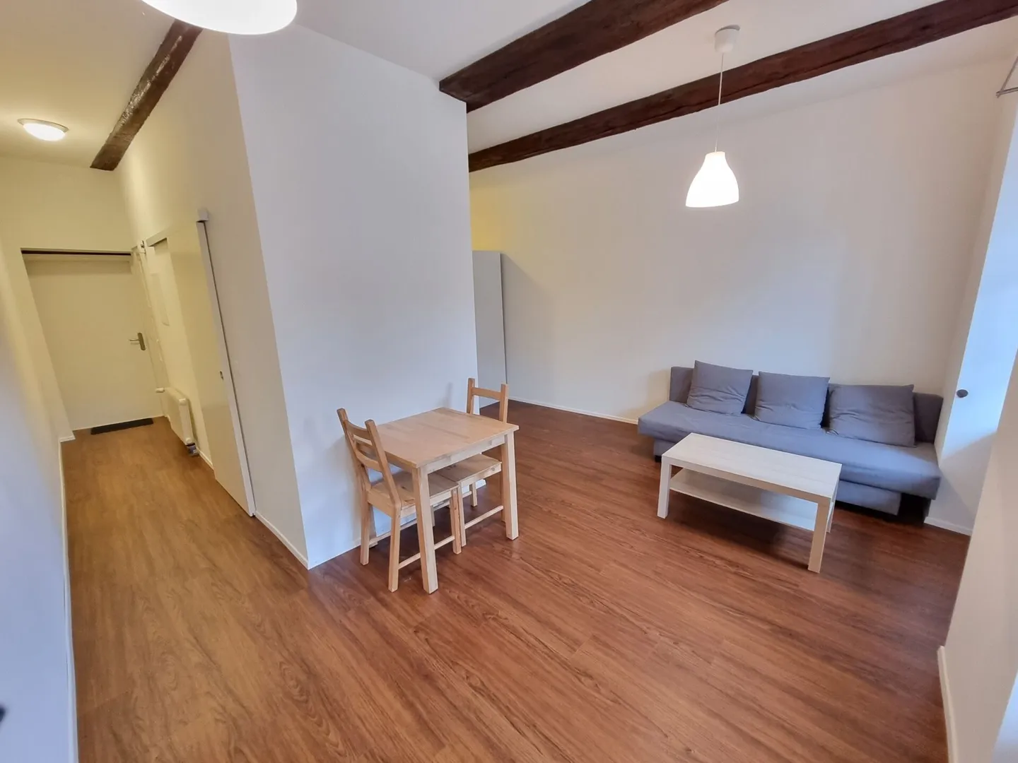 Piccolo ma carino, direttamente sul Reno! - Foto 3 di 6