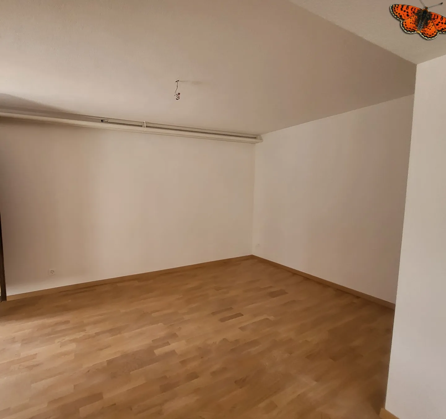 STUDIO IN THE CENTER OF CHARMEY! - with independent entrance - Photo 3 of 5