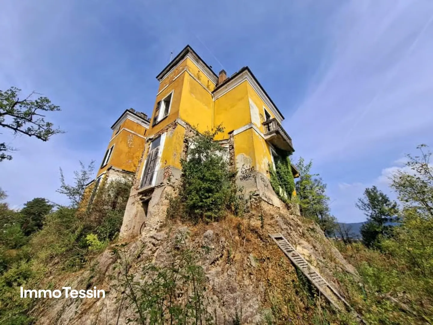 Rarità: Villa leggendaria Quisisana, il castello nascosto sopra Stabio che racconta la storia del mondo - Foto 3 di 13