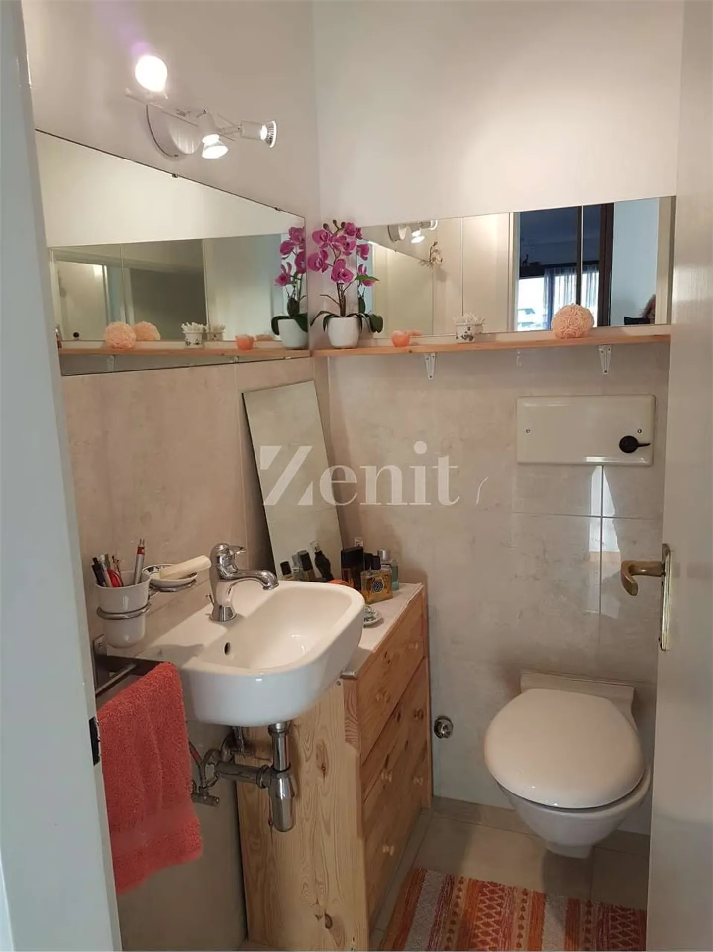 Elegant penthouse with 3.5 rooms, winter garden and terrace, Agno - Photo 13 of 13