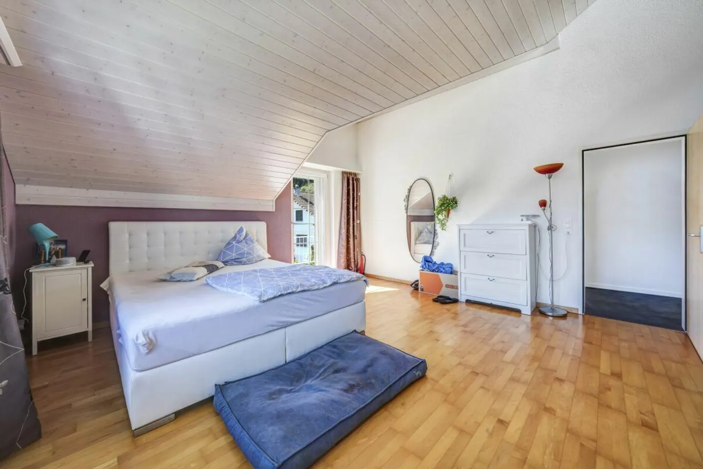 Espace pour la famille, lieux de retraite à apprécier et une piscine privée - Photo 15 sur 25