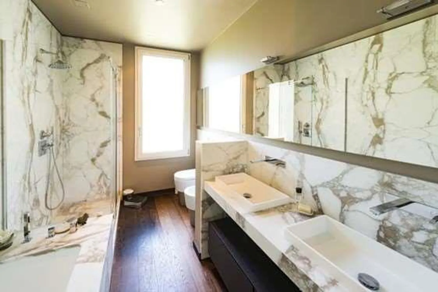 Attico moderno con grande terrazza panoramica e vista lago - Lugano - Foto 12 di 13