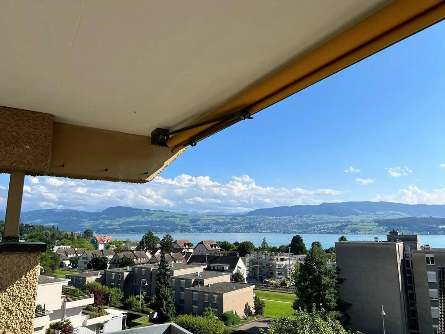 LOUER SANS CAUTION - Appartement spacieux avec vue sur le lac - Photo 6 sur 8