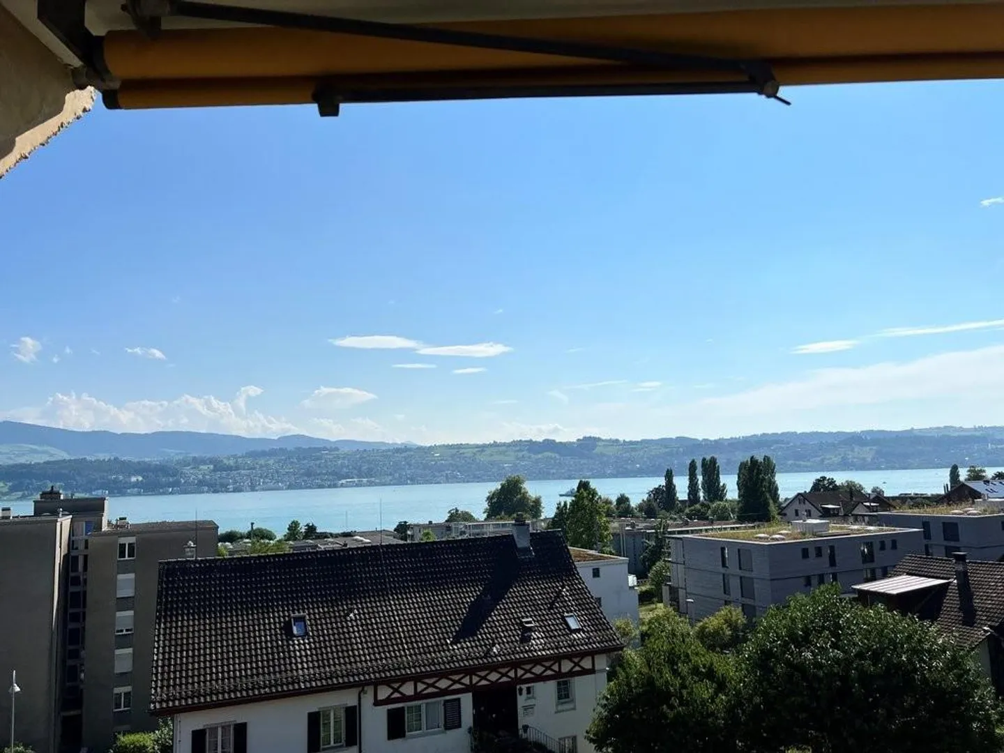 LOUER SANS CAUTION - Appartement spacieux avec vue sur le lac - Photo 7 sur 8