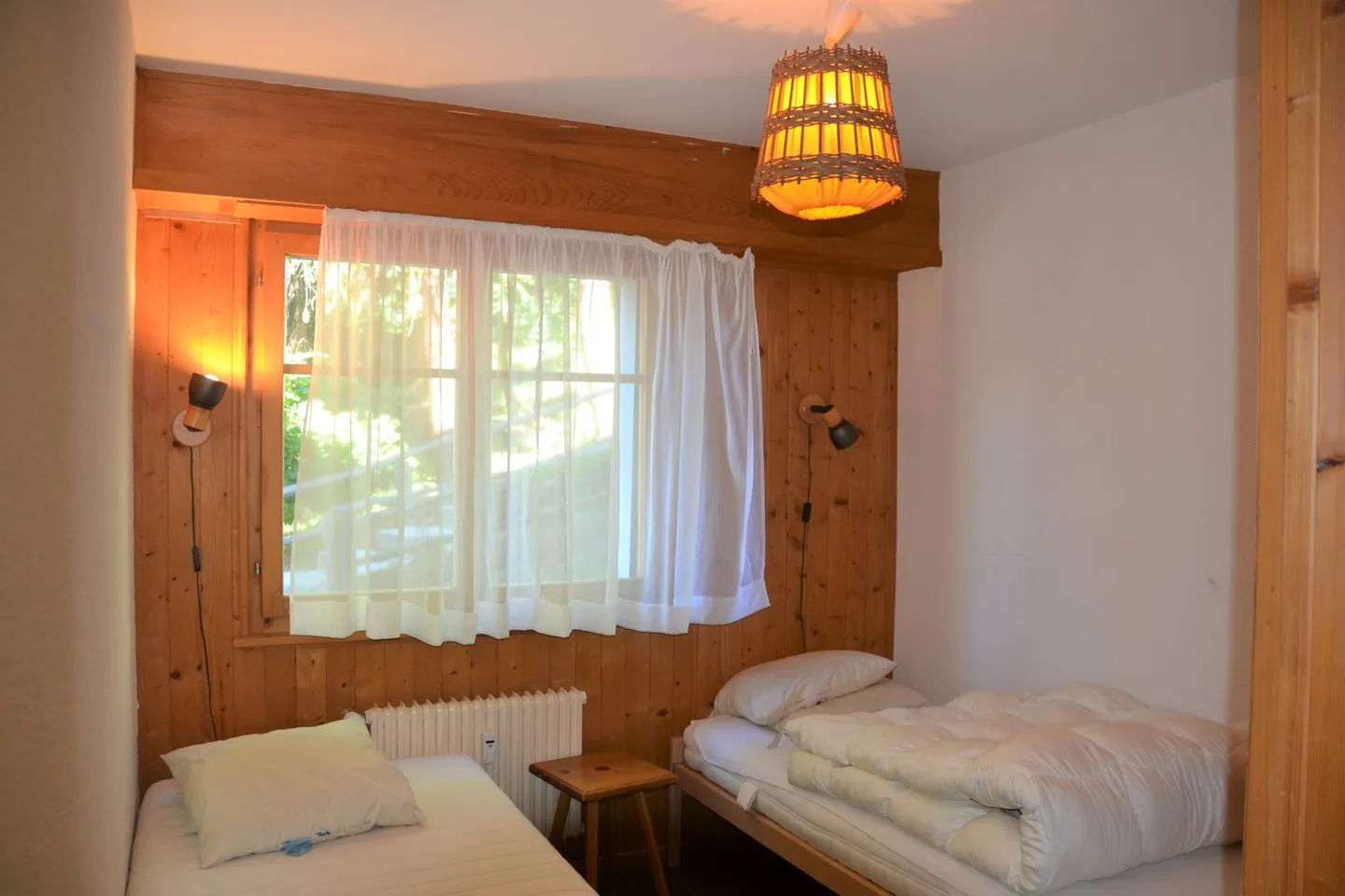 Sympathetic apartment near the funicular (annual rent) - Photo 6 of 8