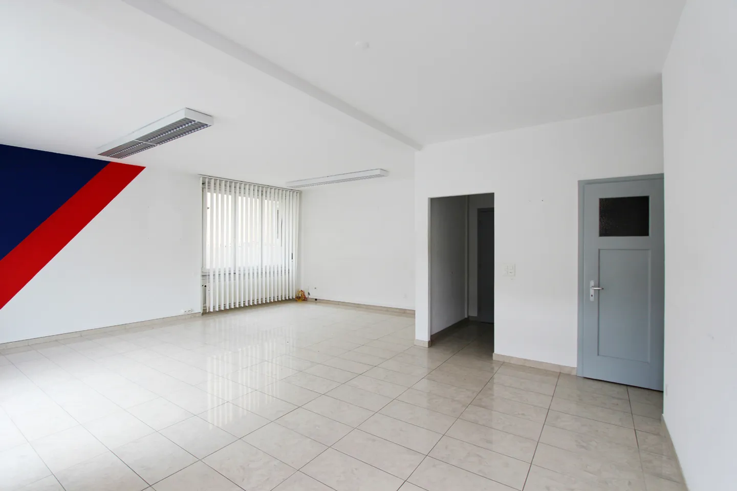 Commercial premises for rent in a central location in Visp - Photo 4 of 5