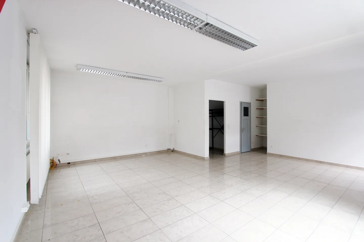 Commercial premises for rent in a central location in Visp - Photo 5 of 5