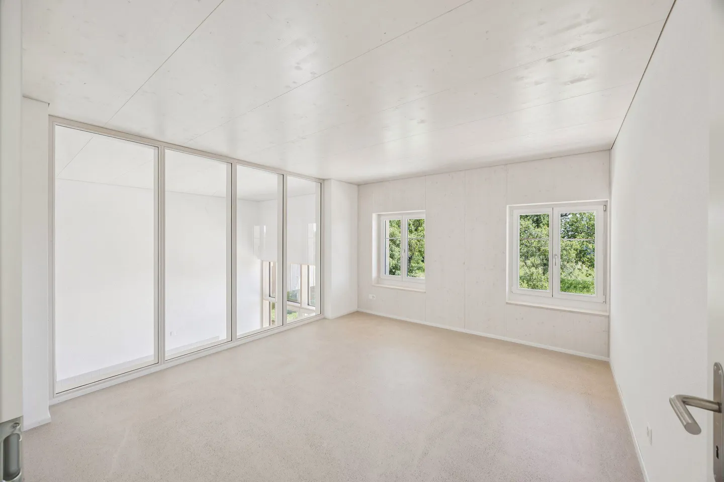 Farmhouse with panoramic views and large plot. - Photo 12 of 21