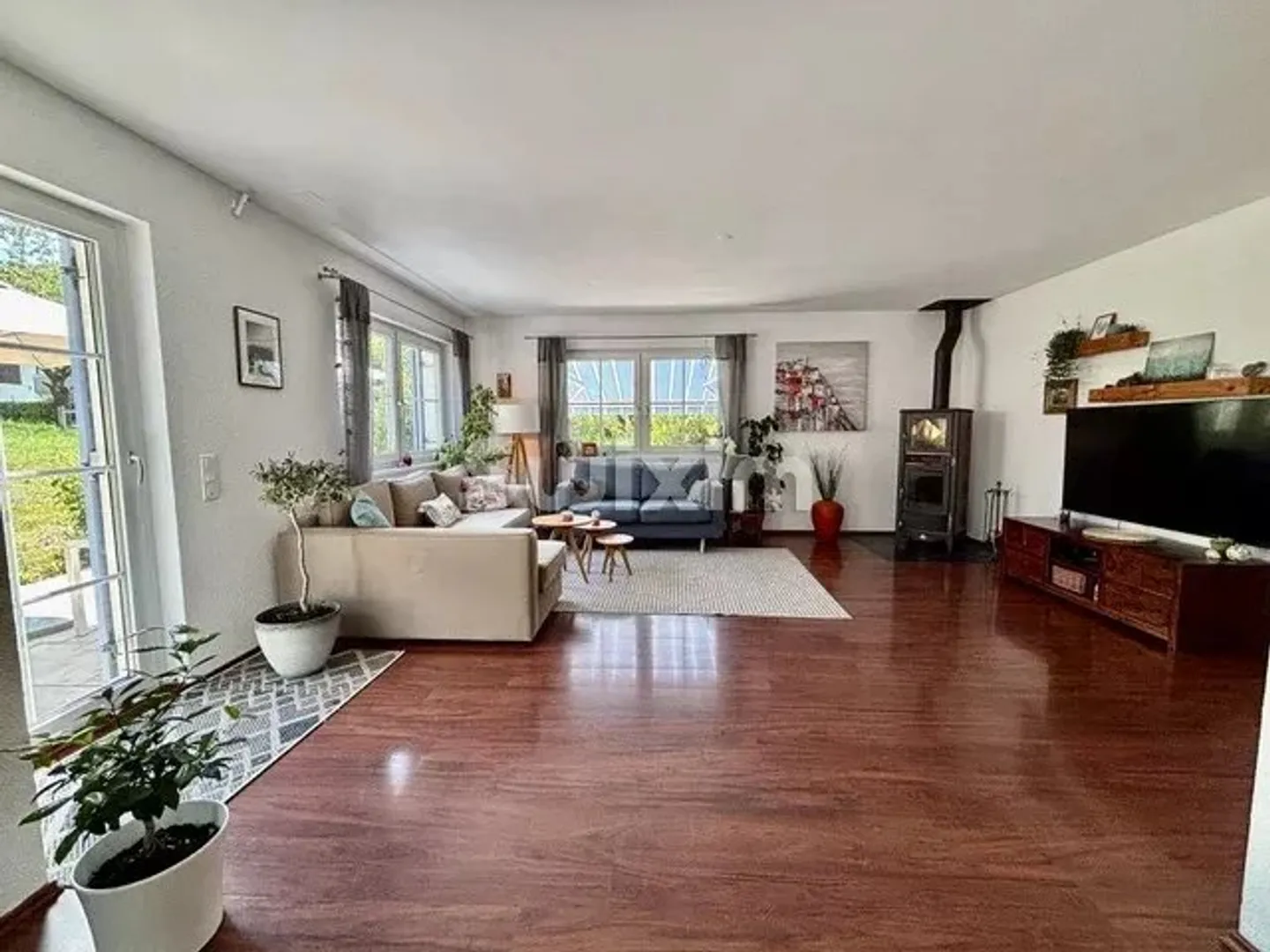 Wunderschöne 6,5-Zimmer-Villa in ruhiger Lage - Foto 5 von 10