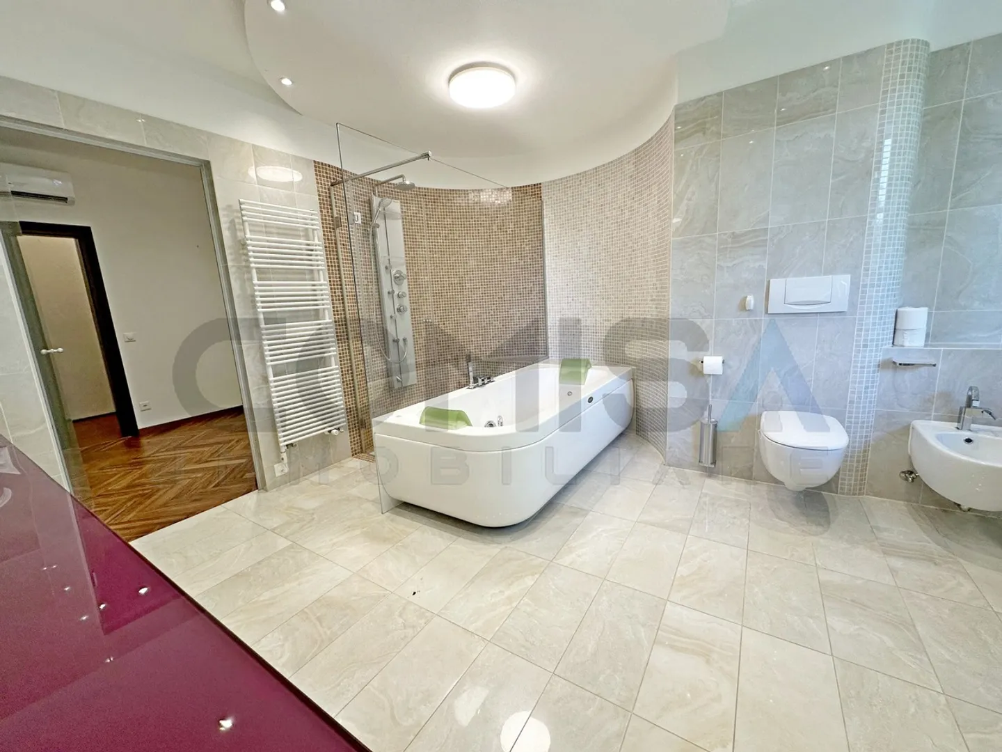 VEZIA Villa mit 7 Zimmern und internem Swimmingpool - Foto 5 von 6