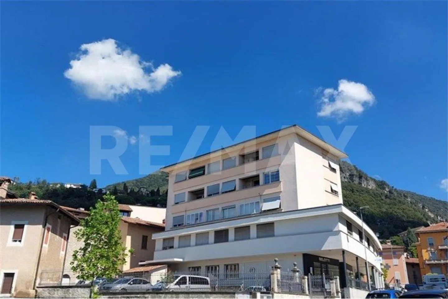 Residential Building - Photo 2 of 8