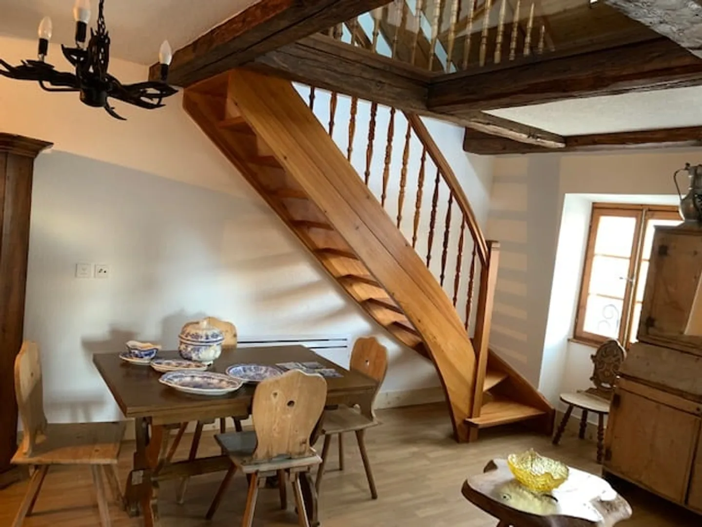 Beautiful apartment in the heart of the village of St-Luc (annual rent) - Photo 2 of 10