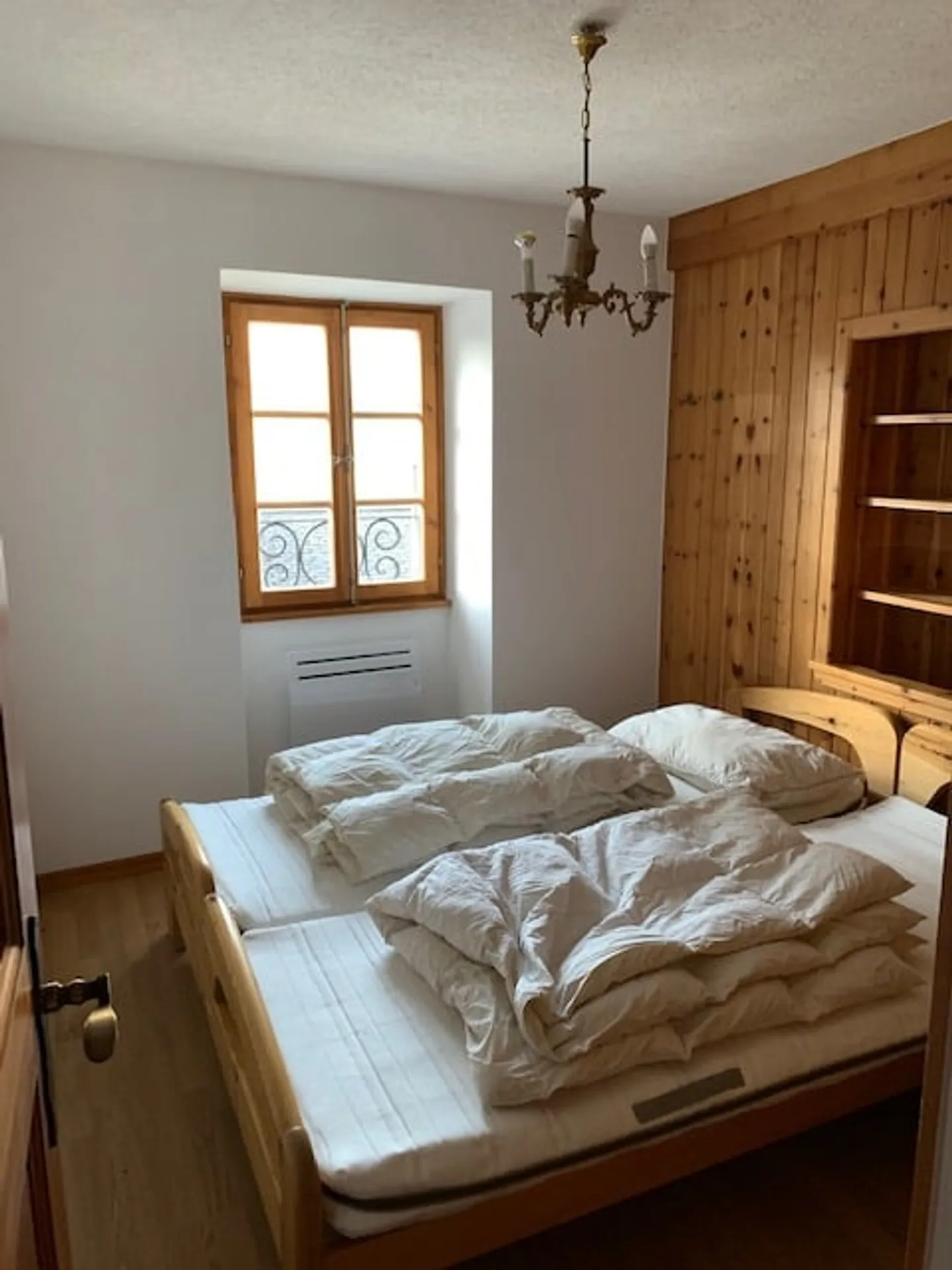 Beautiful apartment in the heart of the village of St-Luc (annual rent) - Photo 5 of 10