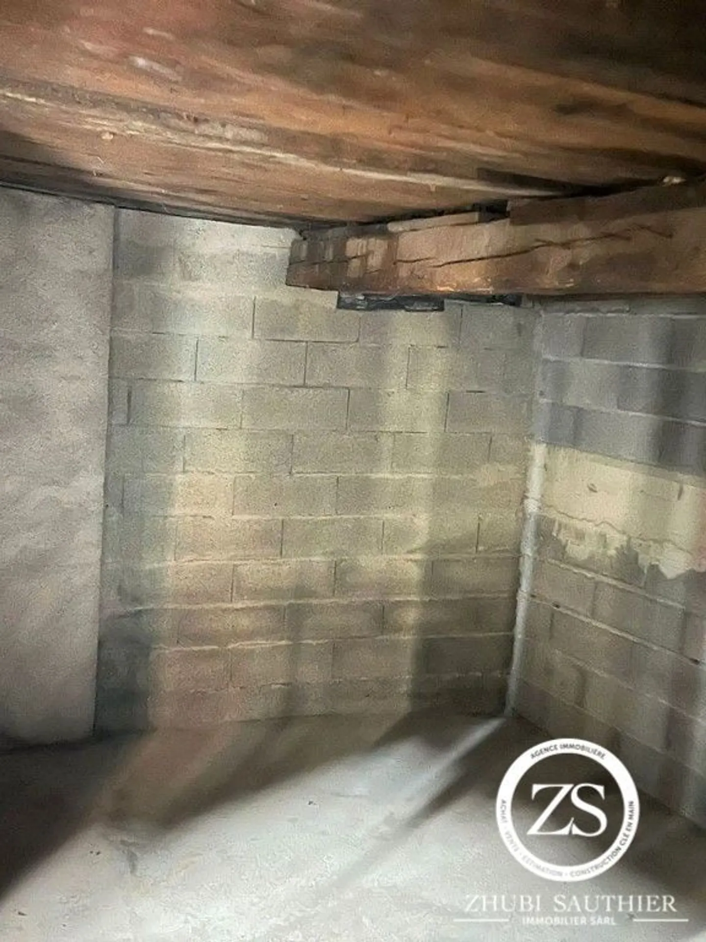 Grange à rénover avec projet approuvé - Photo 8 sur 10