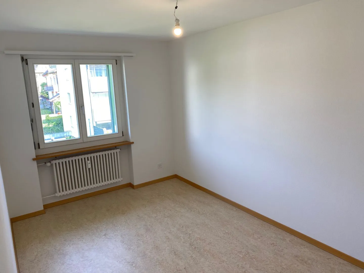 Appartement 3 pièces dans un emplacement central avec balcon - Photo 7 sur 10
