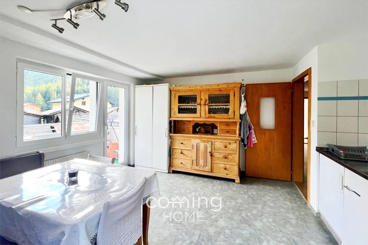 Geräumige 6-Zimmerwohnung in Saas-Grund - renoviert mit Bergblick - Foto 4 von 13