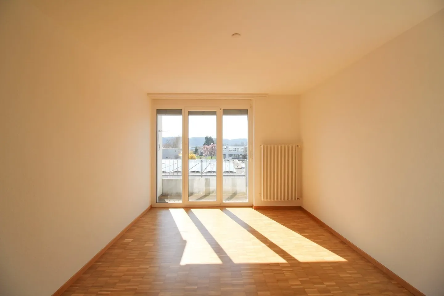 Confortevole appartamento con 2 stanze e balcone - Foto 1 di 5