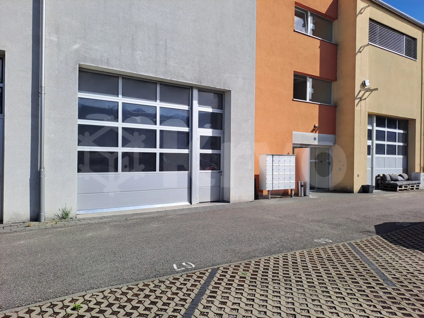 DUCATS 40, Commercial space on the ground floor - Photo 5 of 5