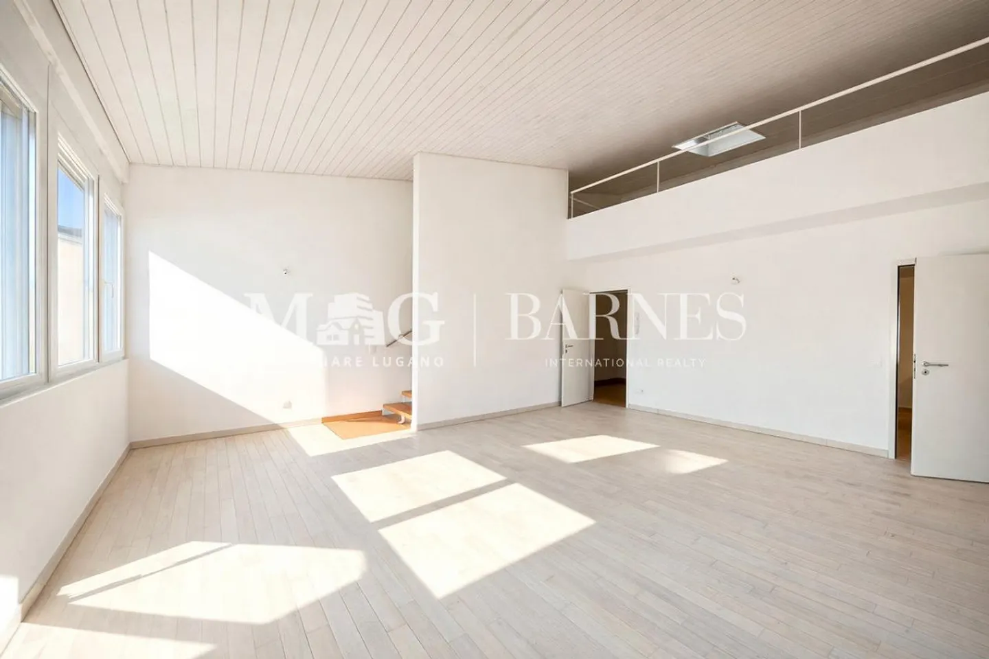 Lugano, Vezia: Geräumiges 7,5-Zimmer-Haus mit Garten - 250 m² - Foto 14 von 15