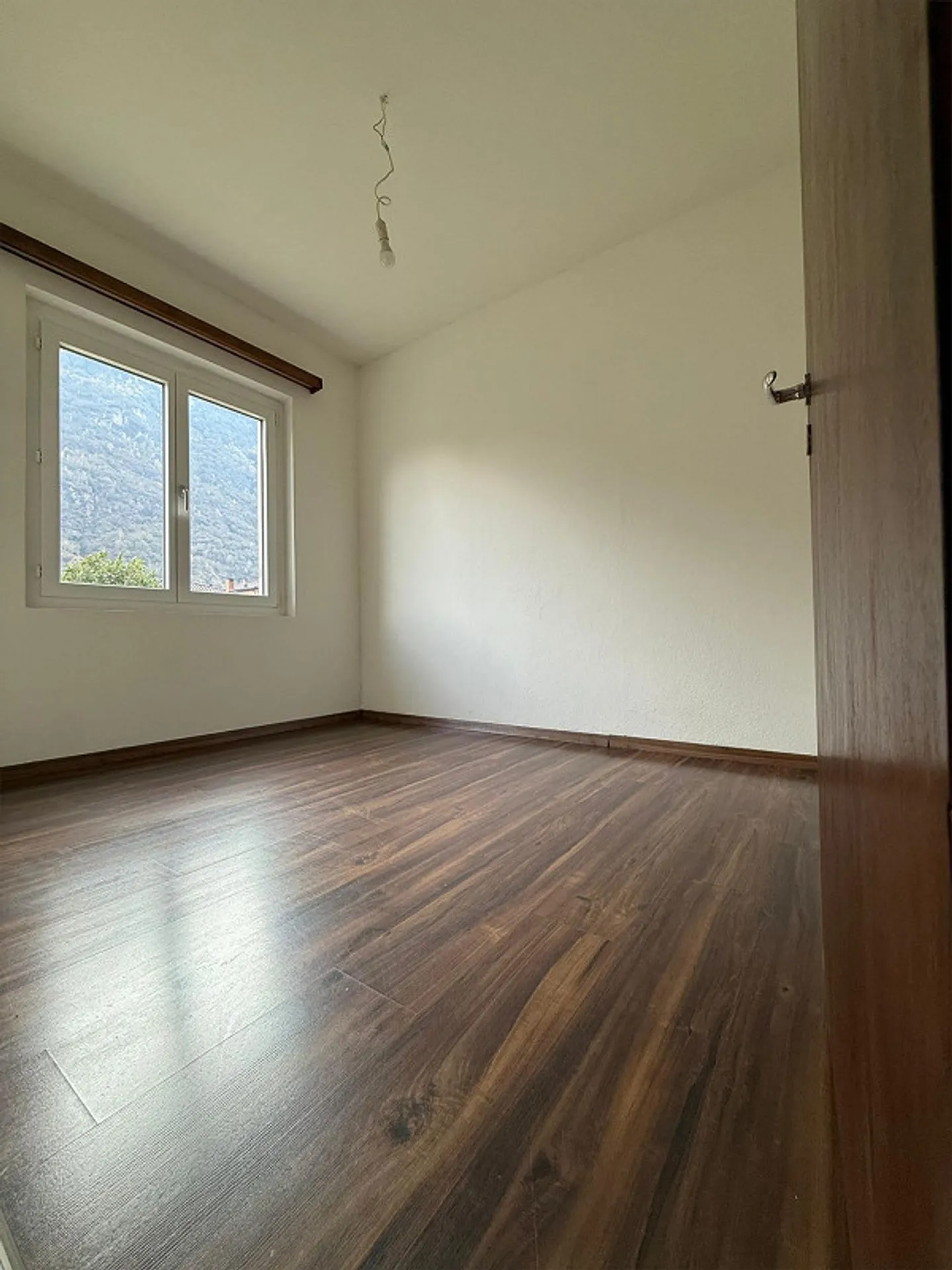 Elegant detached house with 4.5 rooms and mountain views in Po... - Photo 6 of 17