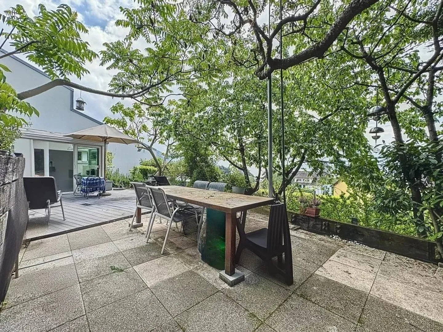 Vue sur la vue dégagée et emplacement privilégié à La Conversion - Photo 3 sur 13