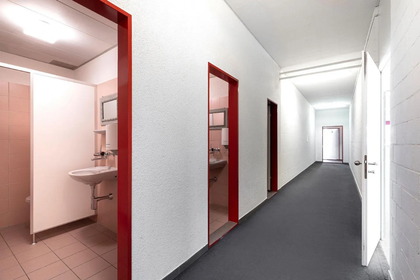 Geräumige Verkaufsfläche - Foto 11 von 11