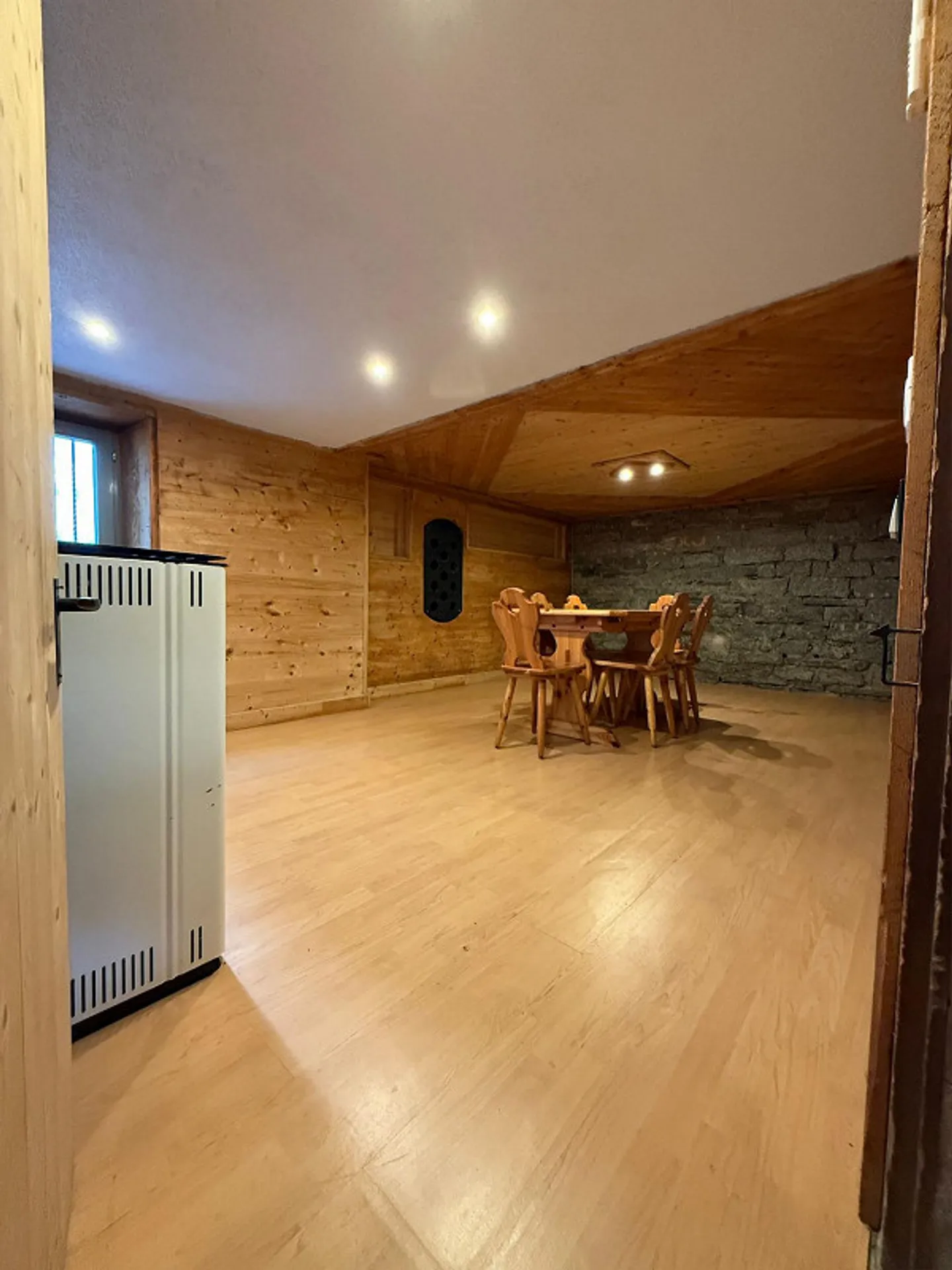 Elegant detached house with 4.5 rooms and mountain views in Po... - Photo 12 of 17