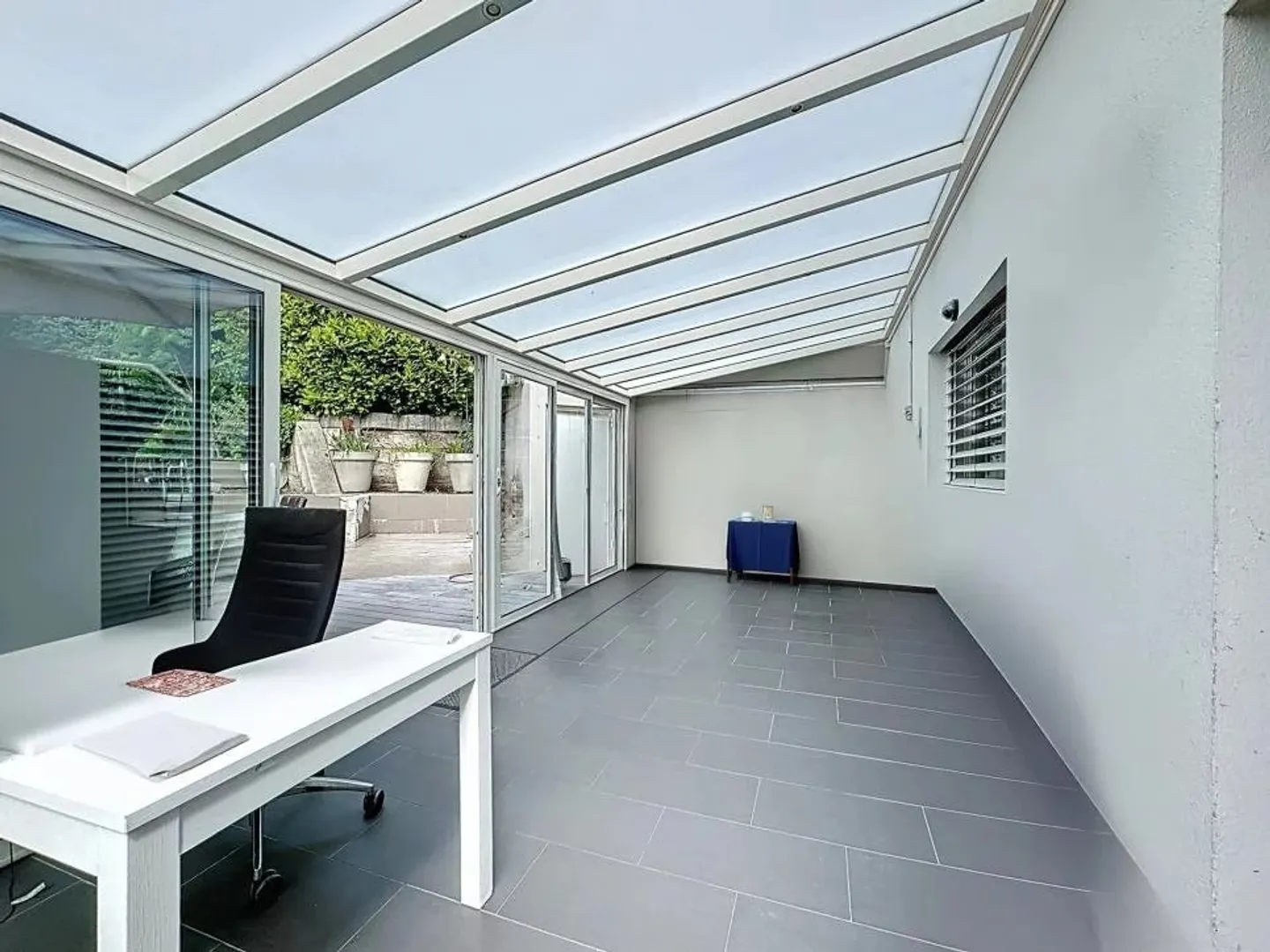 Vue sur la vue dégagée et emplacement privilégié à La Conversion - Photo 10 sur 13