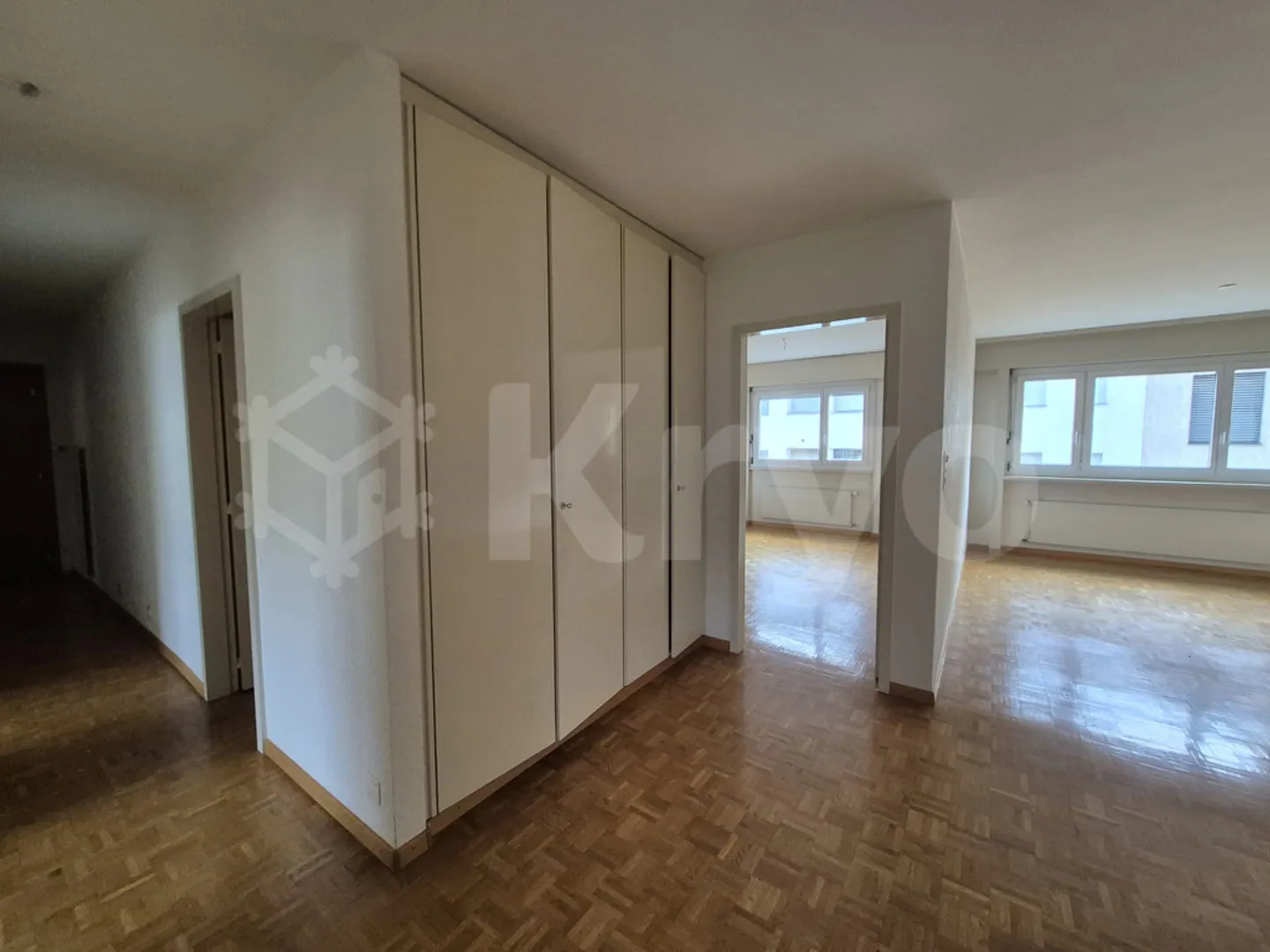 SION - CENTER / 4.5 ROOM APARTMENT WITH BALCONY - Photo 5 of 11