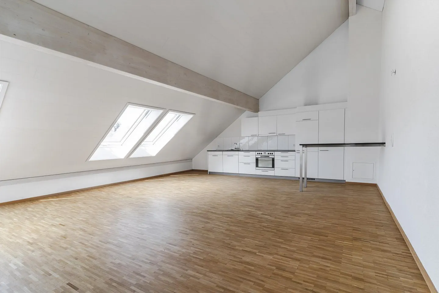 Appartement moderne de 3,5 pièces à louer à Tübach - Photo 2 sur 9