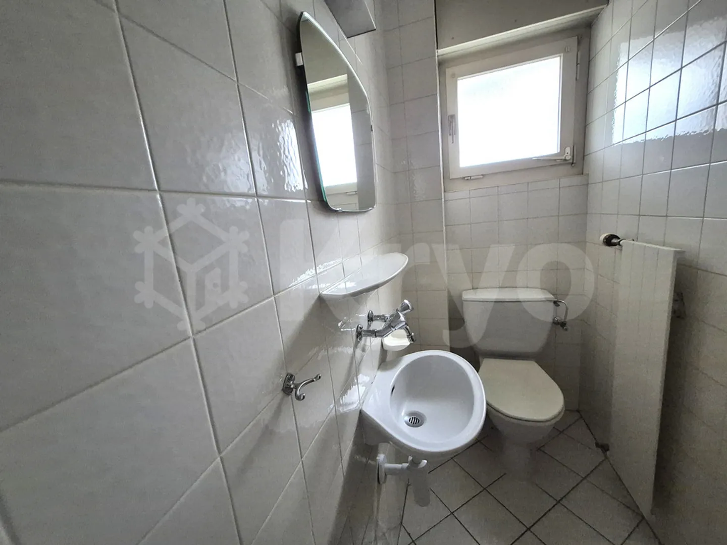 SION - CENTER / 4.5 ROOM APARTMENT WITH BALCONY - Photo 9 of 11