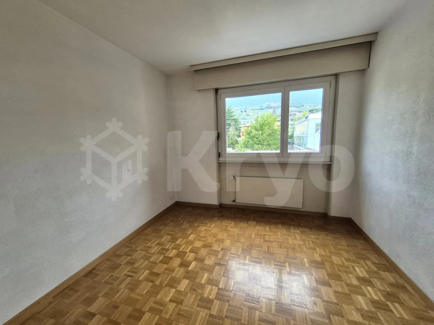 SION - CENTER / 4.5 ROOM APARTMENT WITH BALCONY - Photo 10 of 11