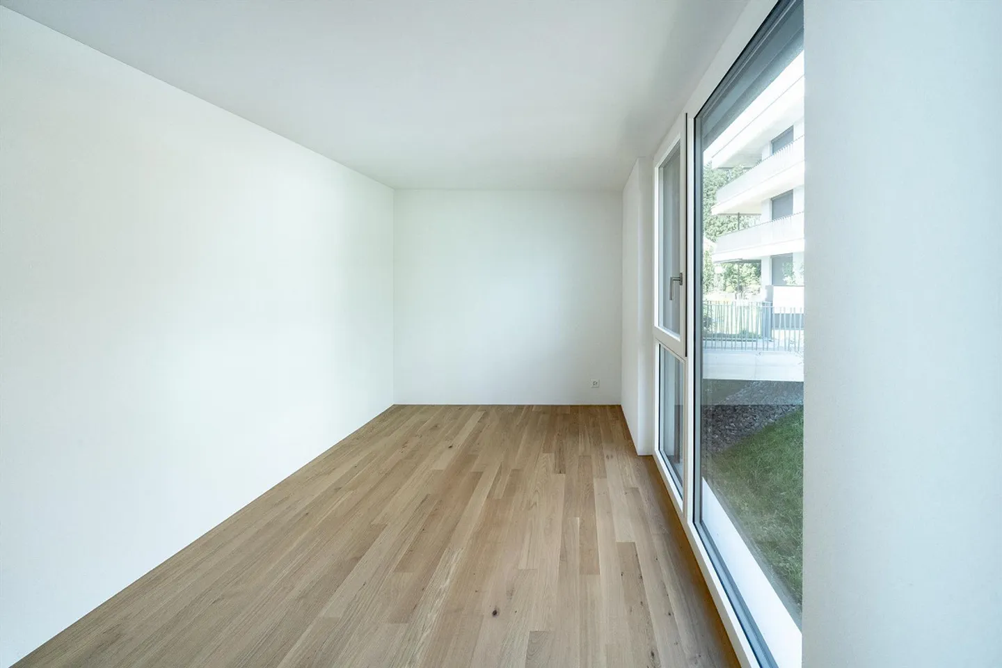 4.5-Zi. Etagenwohnung mit Sonnenterrasse und stilvollem Innenausbau - Foto 11 von 14