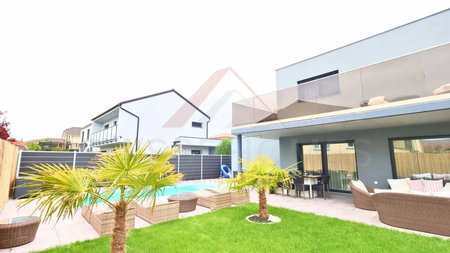Exklusive 4½-Zimmer-Villa mit Pool und Panoramaterrasse - Foto 22 von 27