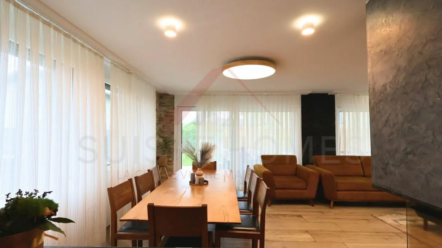Exklusive 4½-Zimmer-Villa mit Pool und Panoramaterrasse - Foto 6 von 27