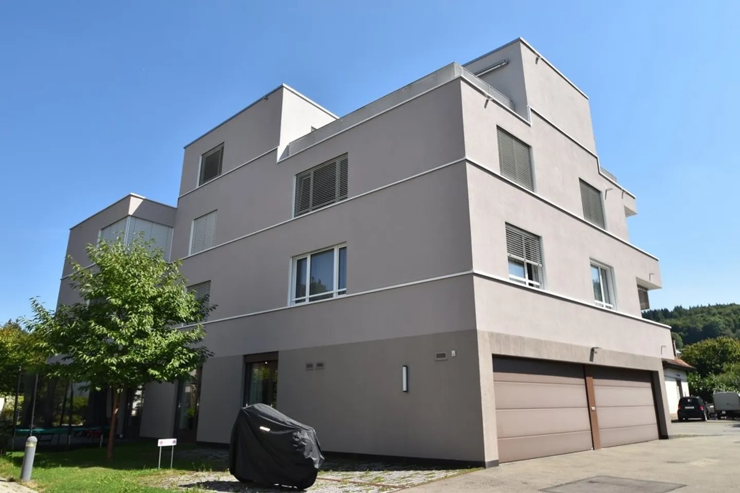 Rent a 3 ½ rooms apartment in Birmensdorf - Photo 1 of 9