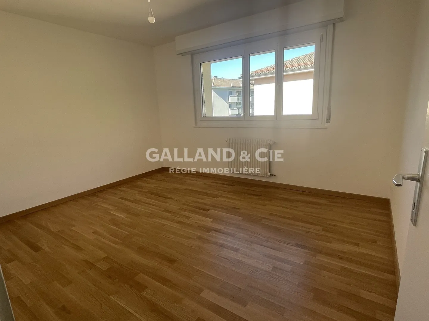 Charmant appartement 5 pièces - Photo 4 sur 8