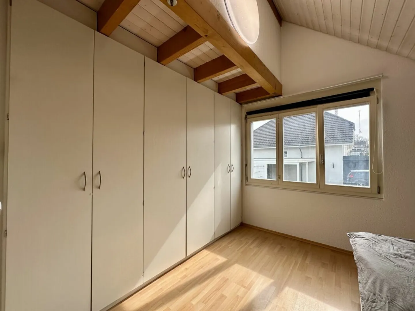 Dreamlike Corner House in Central Location - Your New Home Awaits You! - Photo 9 of 15