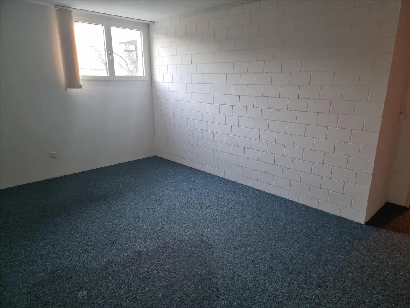 Craft room for rent - Photo 3 of 3