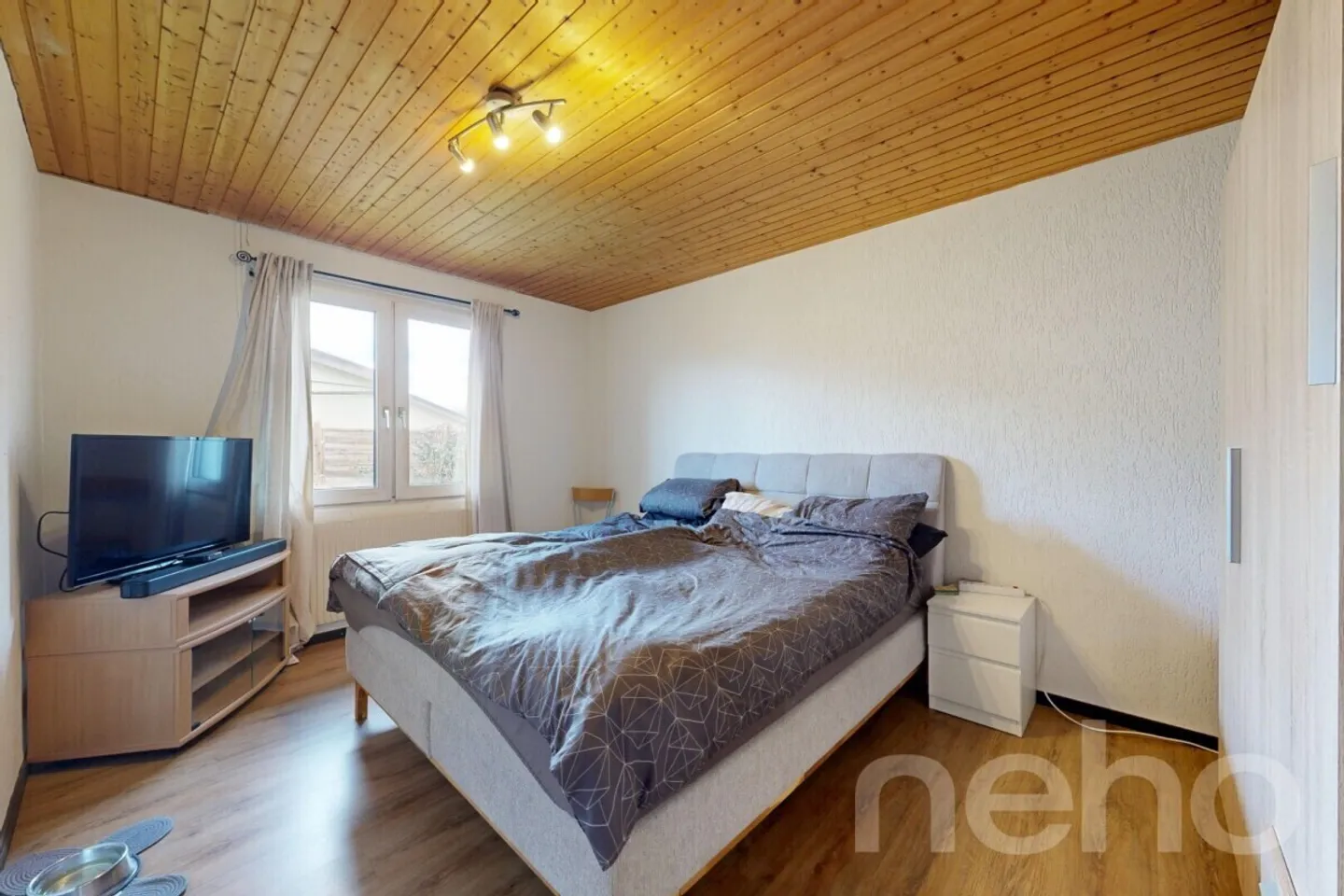 Charming single-family house with large garden, winter garden and pond - Photo 10 of 12