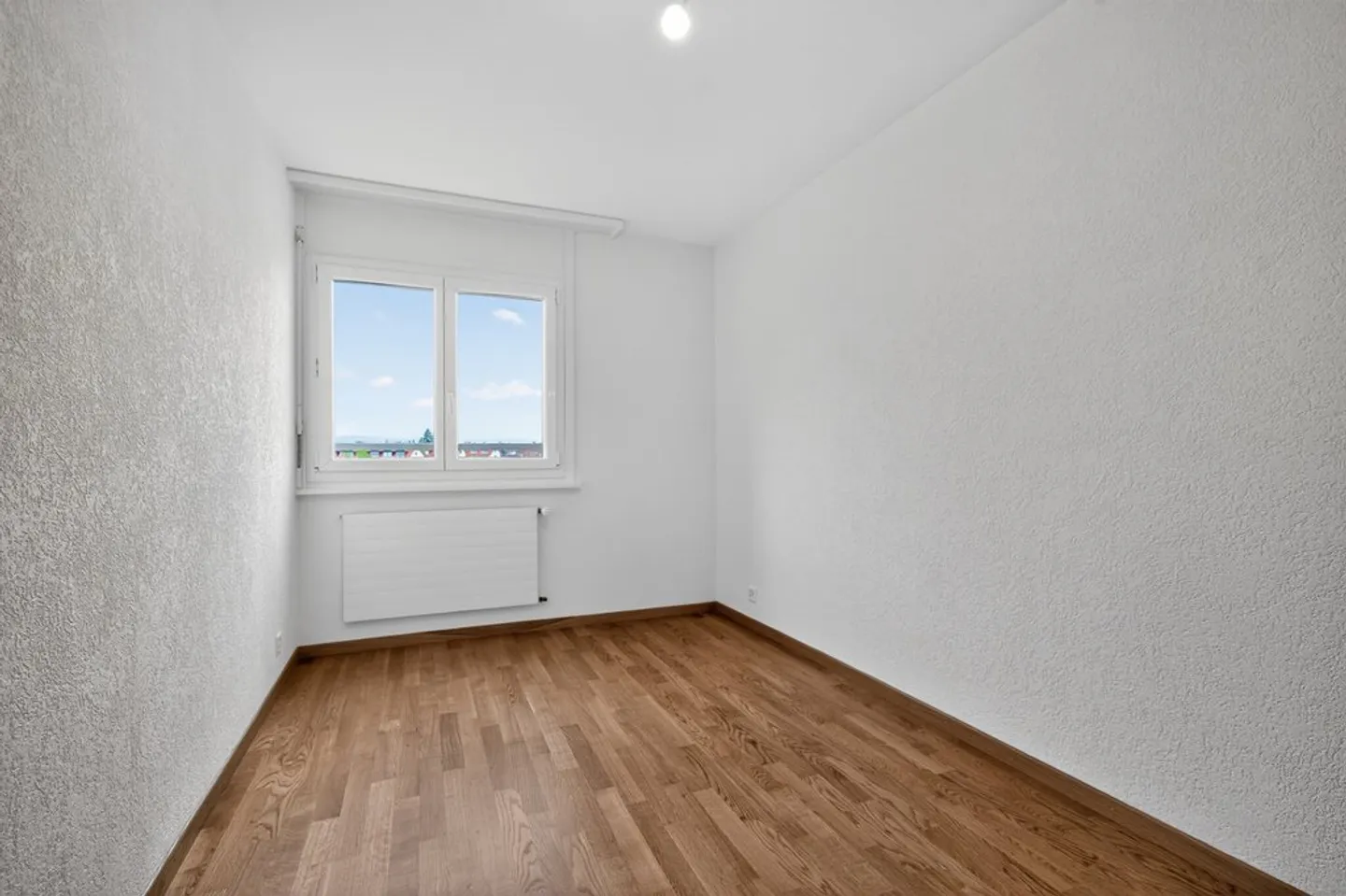 Appartamento Luminoso Vicino ai Servizi - Foto 4 di 8