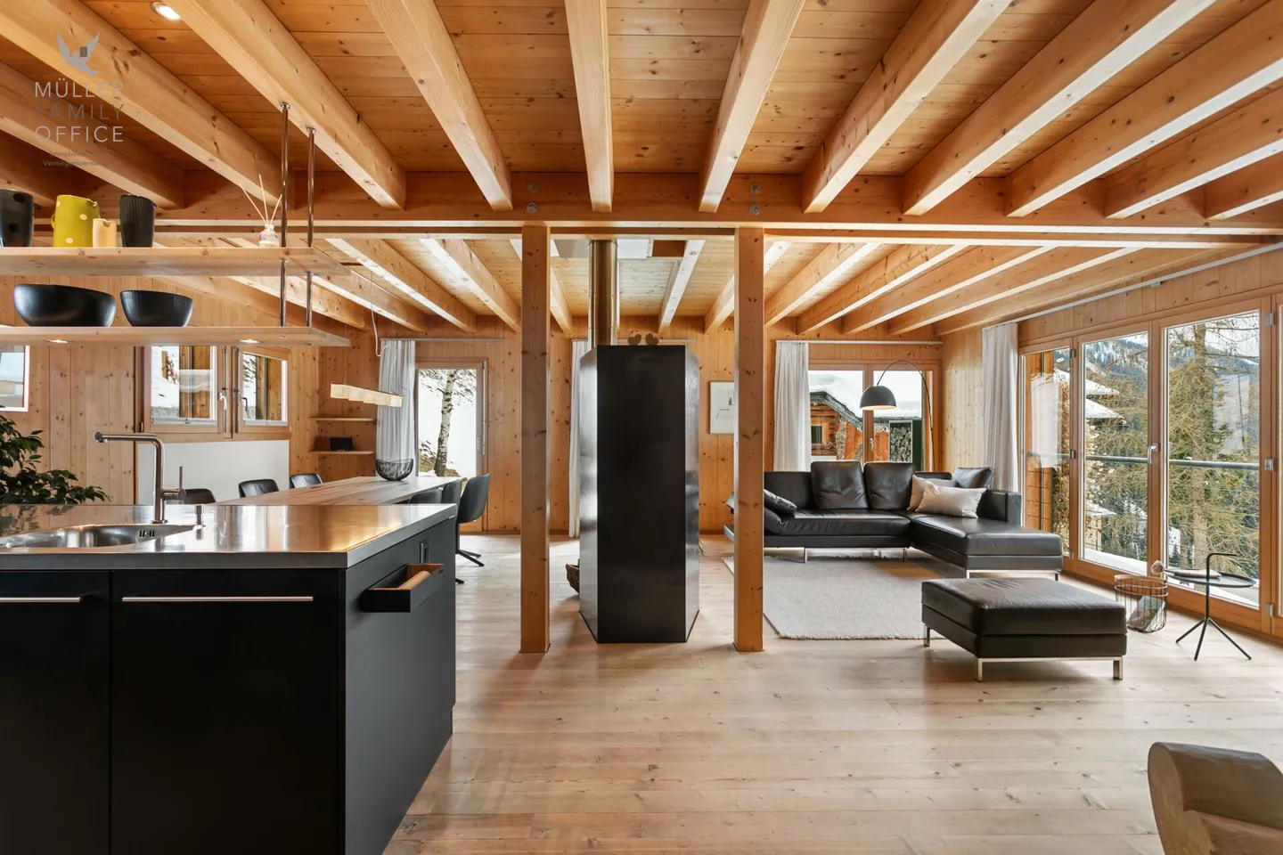 Stilvolles Holzhaus mit alpinem Charme und nachhaltigem Wohn- und Energiekonzept - Foto 5 di 13
